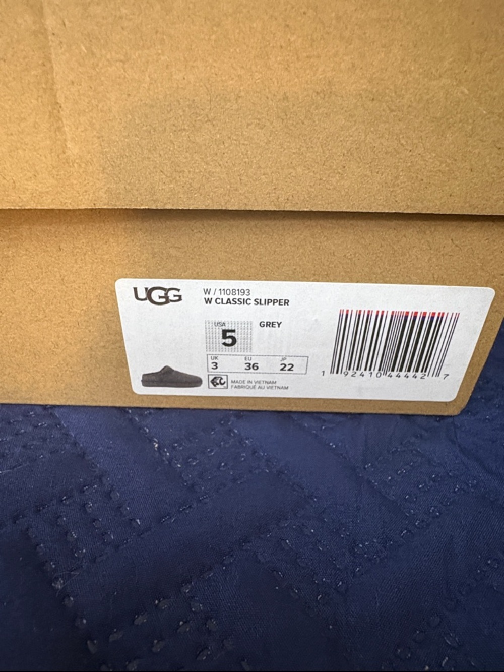UGG W Classic Slipper - Grey